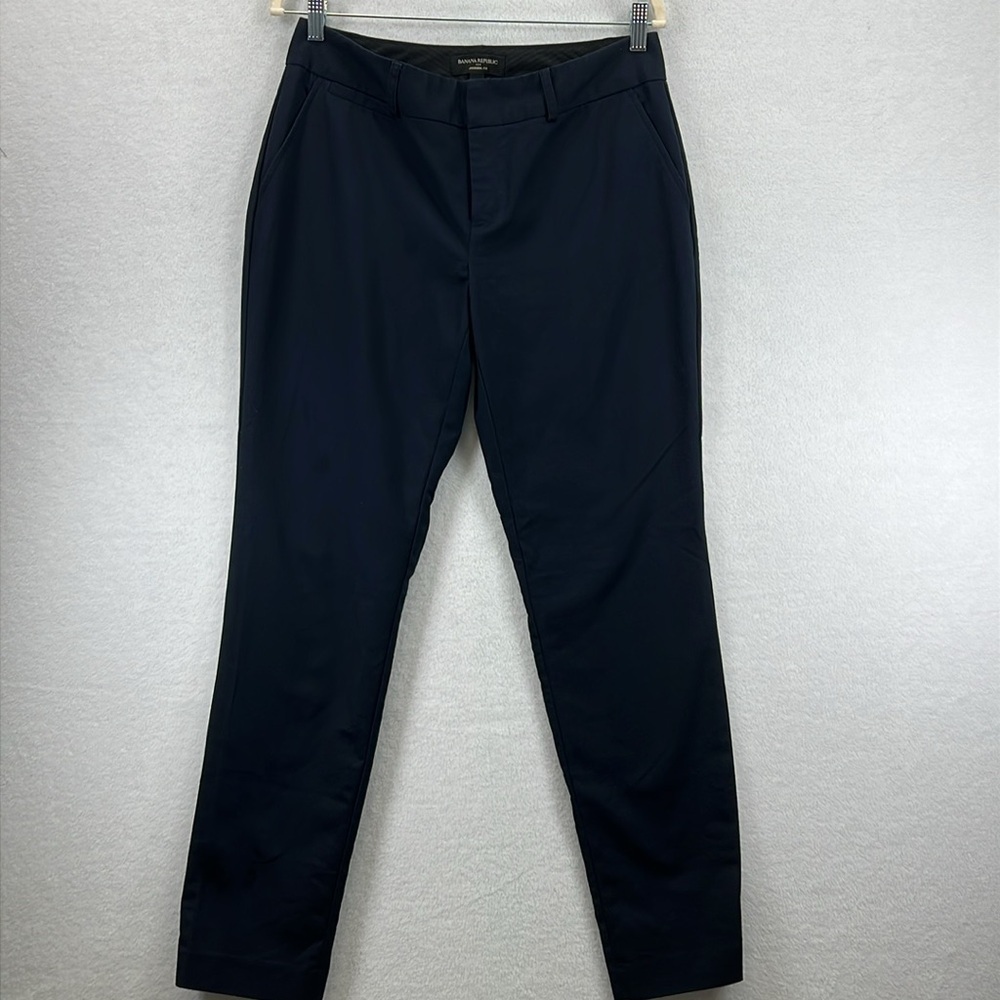 Banana Republic Women’s Pants Sz 8R Navy Straight Leg Cotton/Spandex Chinos